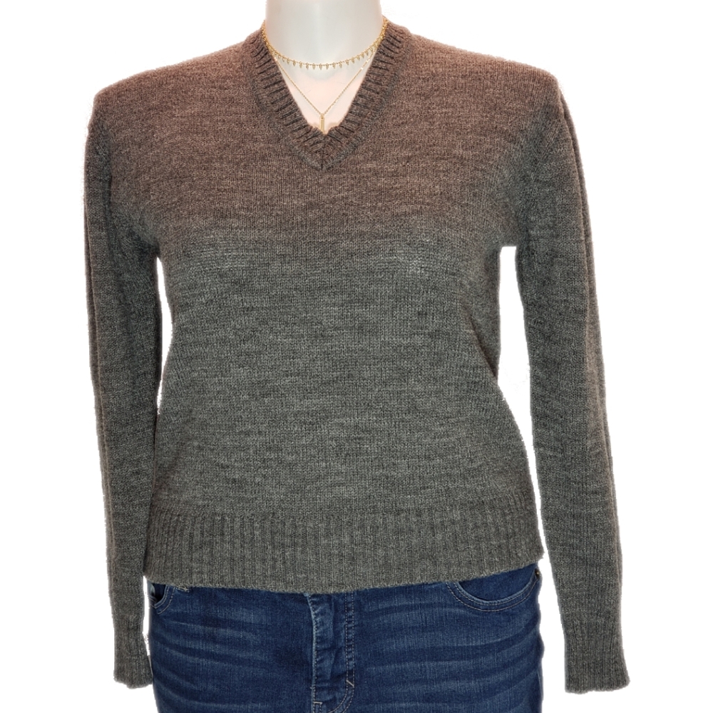 Vintage sweater v-neck gray knit boxy Large